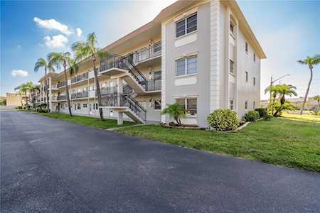211 Pasadena Ave N #303 St. Petersburg, FL 33710