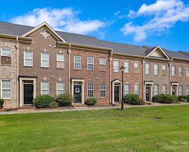 11004 Cedar Walk Ln Charlotte, NC 28277