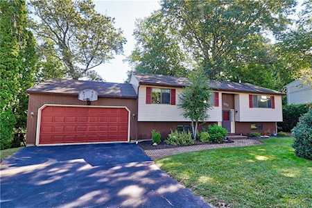 263 Juniper Ridge Dr Waterbury, CT 06708