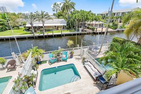 1047 S Riverside Drive Pompano Beach, FL 33062