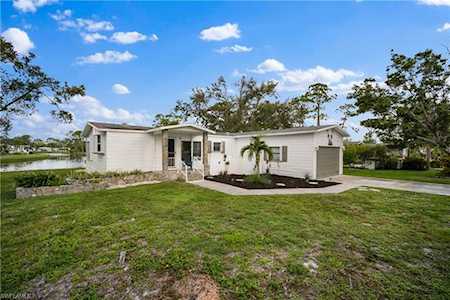 Pine Lakes Country Club - North Fort Myers Real Estate