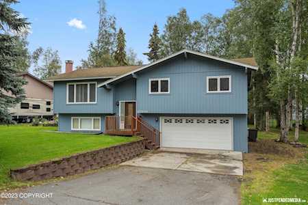 17408 Kahiltna Dr Eagle River, AK 99577