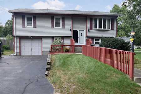 67 Wine St Cranston, RI 02904