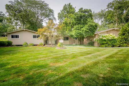 35944 W Lyman Rd Farmington Hills, MI 48331