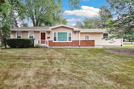 401 Laurel Dr North Aurora, IL 60542