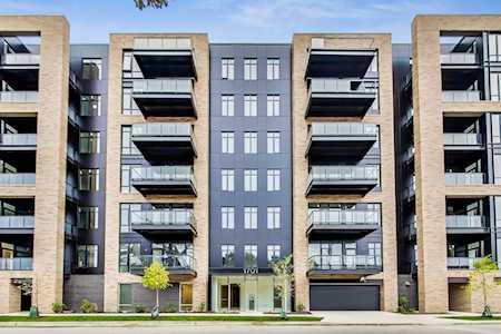 1701 W Webster Ave #708 Chicago, IL 60614