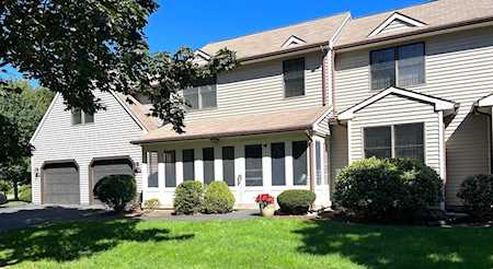 2 Berry Lane #2B Sunderland, MA 01375