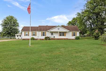 4084 Carson Ct Chapel Hill, TN 37034