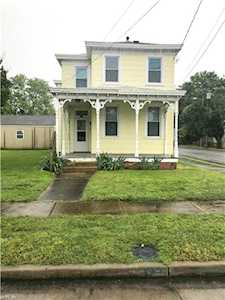 329 Chapel St Hampton, VA 23669