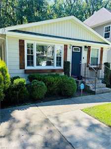 107 Columbus Ave Chesapeake, VA 23321