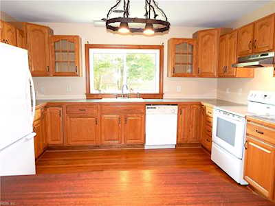 1005 Hillview Blvd Virginia Beach, VA 23464