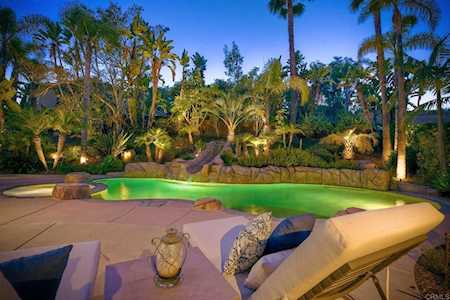 2378 Casa Hermosa Court Encinitas, CA 92024