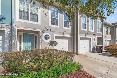 7391 Palm Hills DR Jacksonville, FL 32244