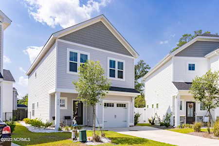 736 Cypress Village Place Wilmington, NC 28412