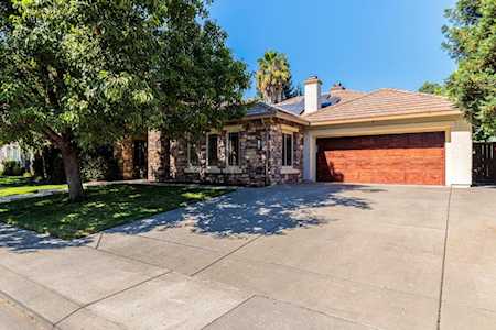 730 Rolling Green Drive West Sacramento, CA 95605