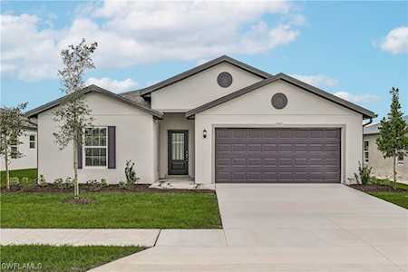 1445 W Bush St Immokalee, FL 34142