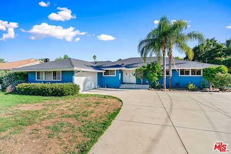 20830 Parthenia St Canoga Park, CA 91306