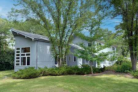 27295 N Saint Marys Rd Mettawa, IL 60048