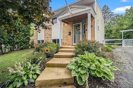 862 Panorama Ct Milford Vlg, MI 48381
