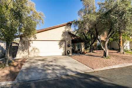 4850 Summerhill Rd Las Vegas, NV 89121