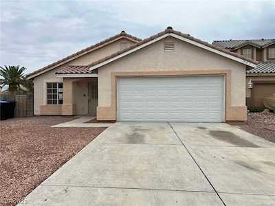 901 Quicksand Ln North Las Vegas, NV 89032