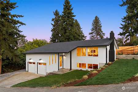 10615 11th Ave SW Seattle, WA 98146