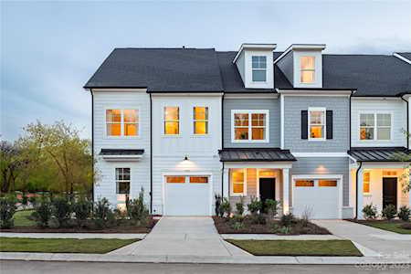 9516 Munsing Dr Charlotte, NC 28269