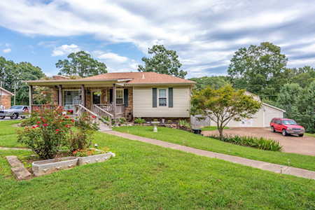 309 Bluebird Ln Dickson, TN 37055
