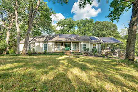 880 Hillhaven Ct Nashville, TN 37220