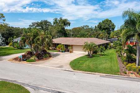 2306 Jones Dr Dunedin, FL 34698