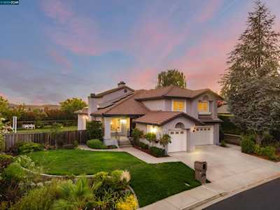 826 Buckingham Pl Danville, CA 94506