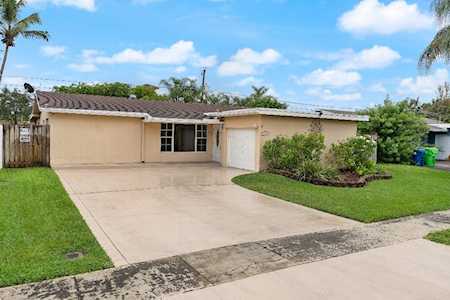 11640 NW 29th St Sunrise, FL 33323