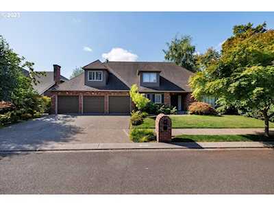 3814 Rivers Edge DR Lake Oswego, OR 97034