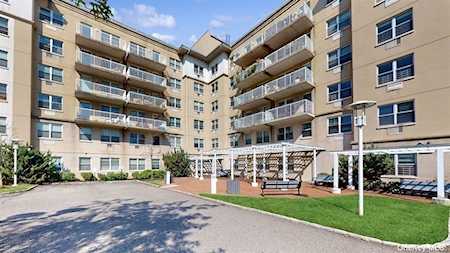 260 Beach 81st St #3T Rockaway Beach, NY 11693