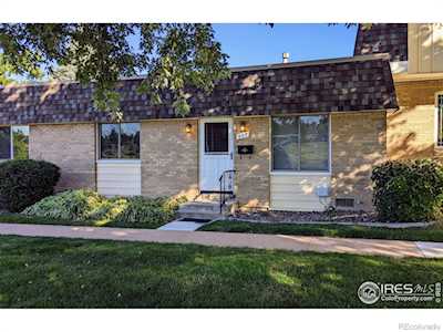 687 S Zinnia Ct Lakewood, CO 80228