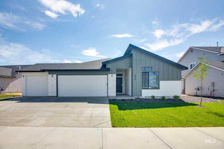 1369 W Buffalo River Dr Meridian, ID 83642
