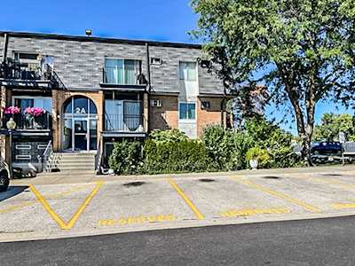 2A Dundee Quarter Dr #108 Palatine, IL 60074