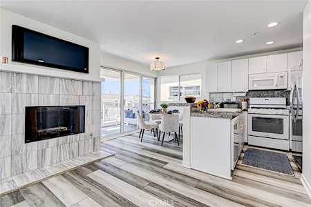 3302 Manhattan Ave #2 Manhattan Beach, CA 90266