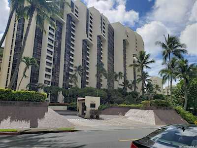 501 Hahaione Street #1/6H Honolulu, HI 96825