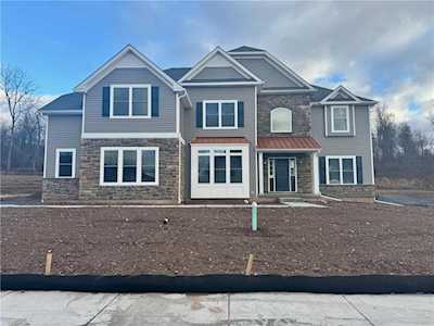 2530 Stonewall Dr #63 Center Valley, PA 18034