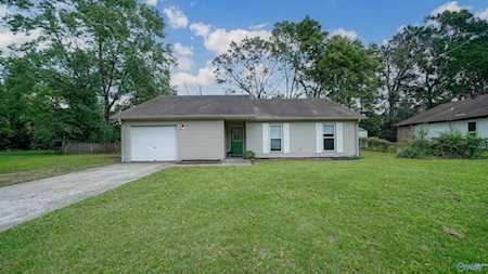 1029 NW Club View Drive Huntsville, AL 35816