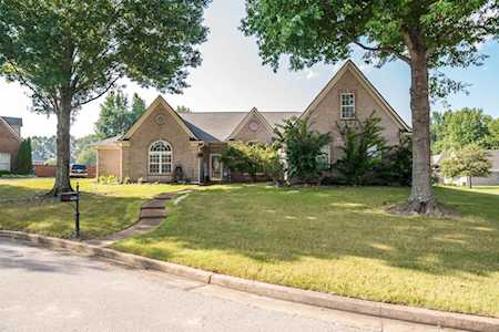 4274 Country Bridge Rd Lakeland, TN 38002
