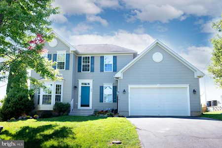 15 Welsh Ct Charles Town, WV 25414