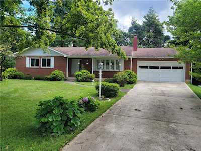 3640 Emerson Circle Bethlehem, PA 18017