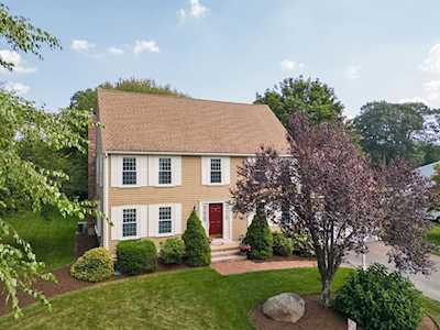 5 Crestview Ave. Medway, MA 02053