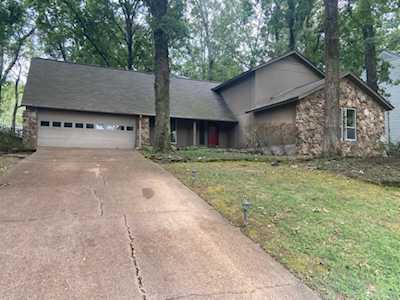 1844 River Valley Dr Germantown, TN 38138