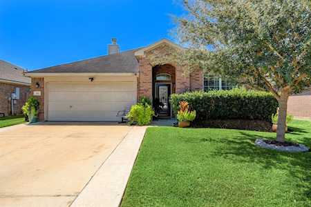 392 Henry St Alvin, TX 77511