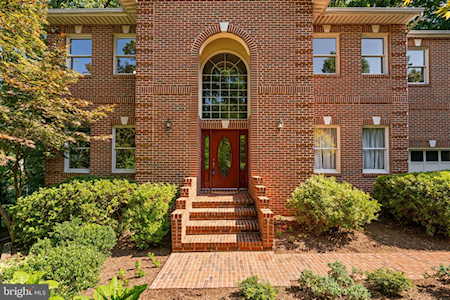 10808 Braddock Rd Fairfax, VA 22030
