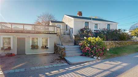 34 Goose Island Rd Narragansett, RI 02882