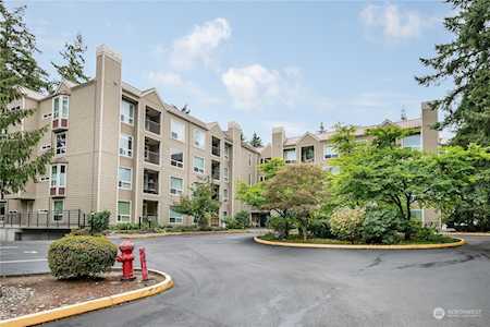 823 N 161st Place #104 Shoreline, WA 98133